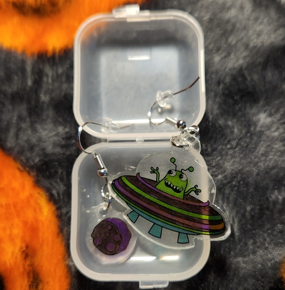 Extraterrestrial earrings ⭐️ - Picture 2 of 4